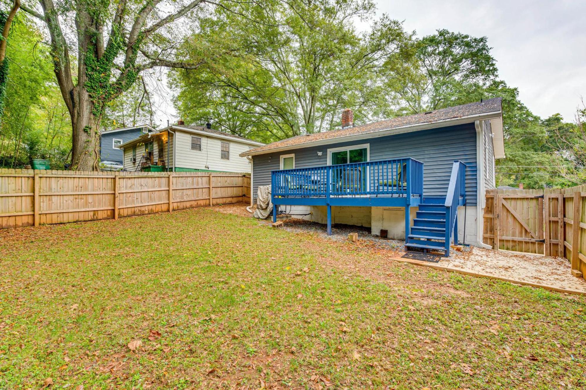 Minutes To Hospitals Atlanta Home With Deck And Grill Exterior foto