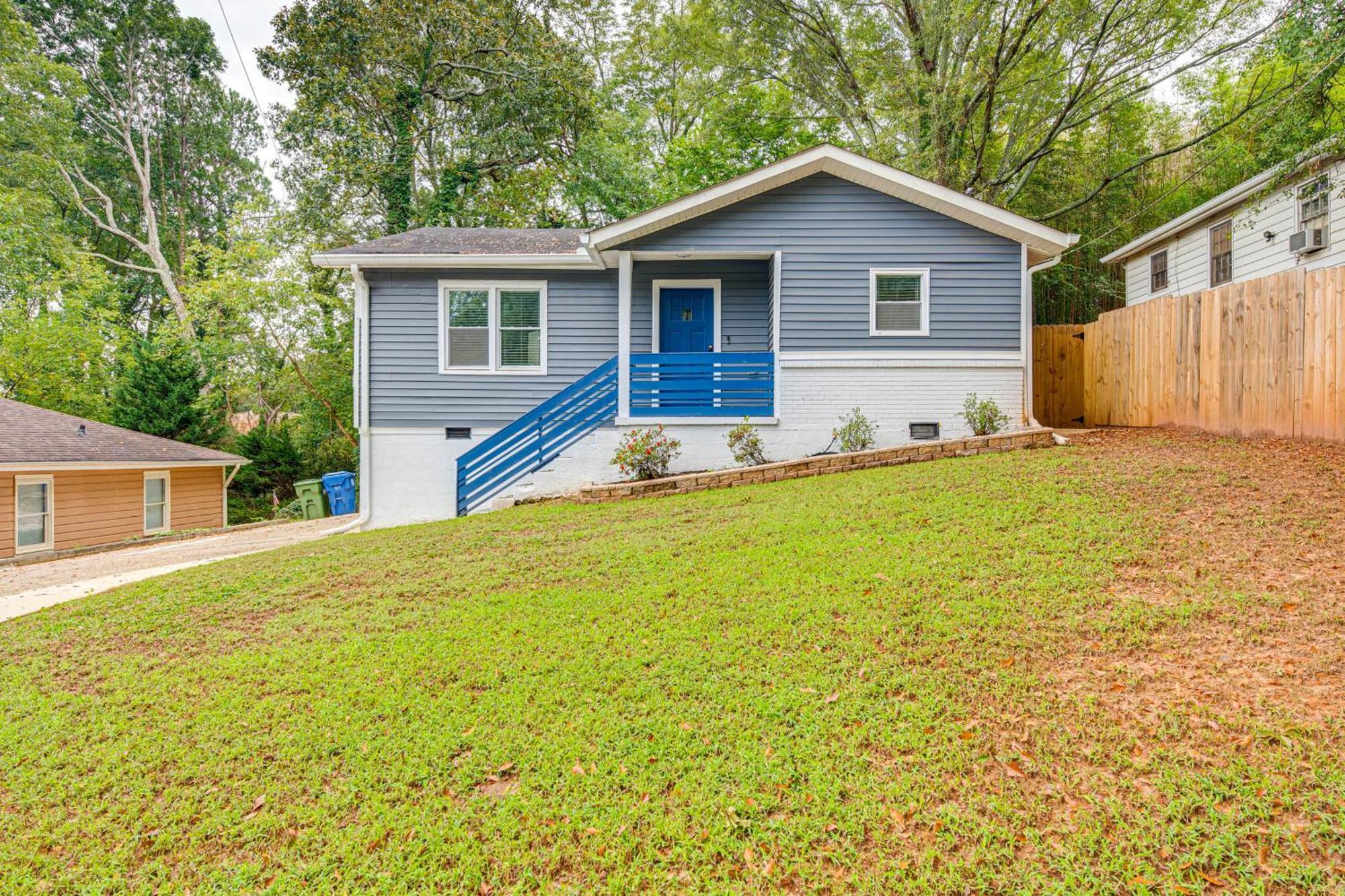 Minutes To Hospitals Atlanta Home With Deck And Grill Exterior foto